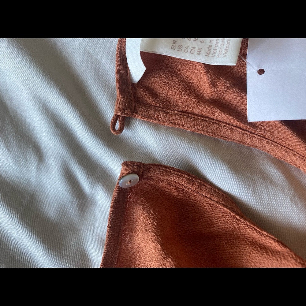 NWT - H&M Business Casual Blouse - Picture 5 of 8